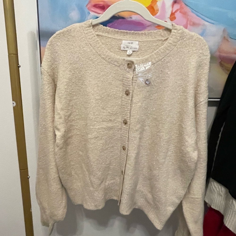 NWT Cozy Life‎ Women's Cream Cardigan Sweater